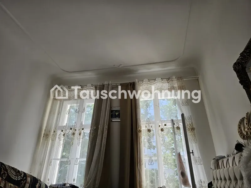 Tauschwohnung: Würde  meine 2zimmer Wohnug in spandau gegen 3 4 zimmer taus — photo 1